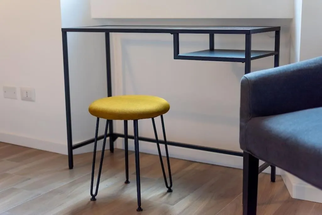 10 Min To Centrale Luxury Loft With Suite Milan